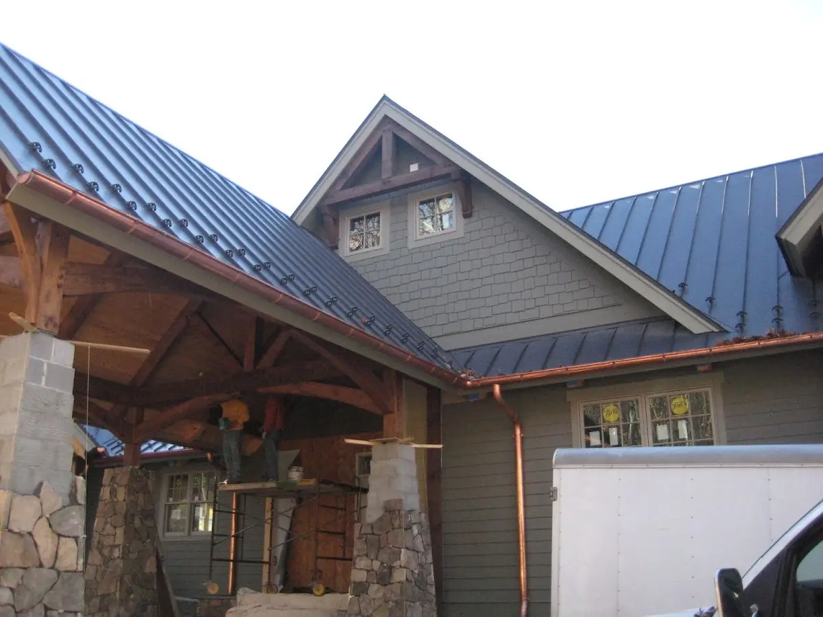 Craftsman Roofing team delivering quality roofing work in Romania
